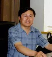 包振民 照片