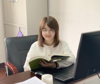 陈伊笛 照片
