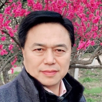 丁小余 照片