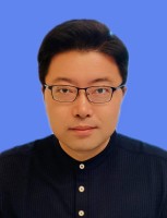 高见 照片