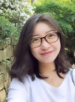 何瑛 照片