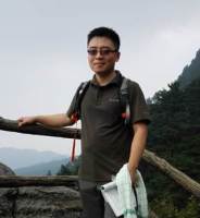 韩睿明 照片
