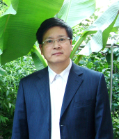黄征 照片