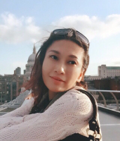 靳泉 照片