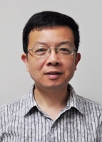 李钢 照片