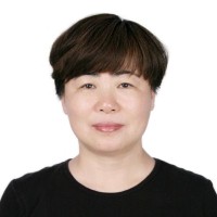 陆玲 照片