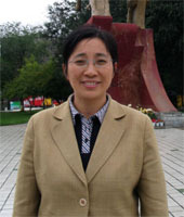陆长梅 照片