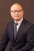 潘持春 照片