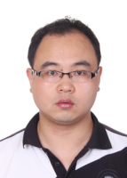任乾 照片