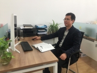 唐小波 照片