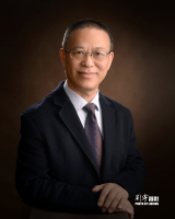 吴亮奎 照片