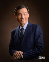 吴康宁 照片