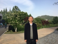 王恩荣 照片