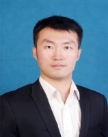 于文勃 照片