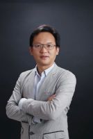 易志高 照片