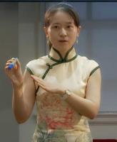 章婷 照片