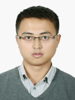 王均 照片