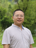 岳兴建 照片