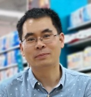 董井成 照片