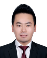 赵立东 照片
