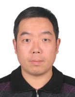 王新志 照片