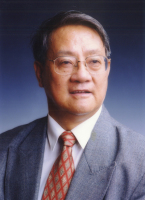 钟群鹏 照片