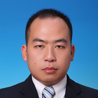 罗中中 照片
