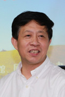 胡刚 照片