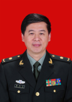 董光龙 照片