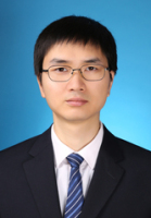冯龙 照片