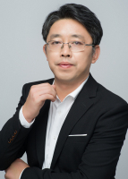 古志辉 照片
