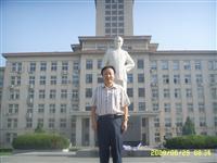 何兴东 照片