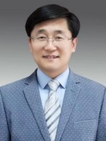 郝臣 照片