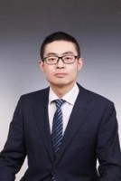 吕佳翼 照片