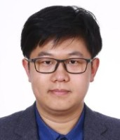 邹征夏 照片