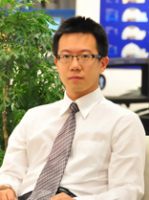 李尧 照片