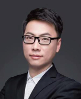 李辉 照片