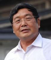 白秉哲 照片