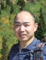 史毅 照片