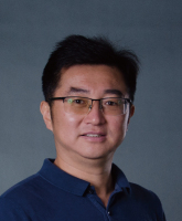 易志斌 照片
