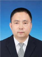 张弛 照片
