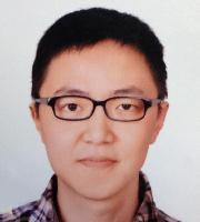 冯弢 照片
