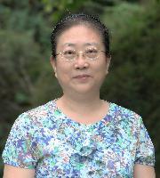 何志群 照片