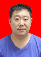 冯佃臣 照片