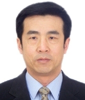 黄晓鸣 照片