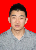 呼陟宇 照片