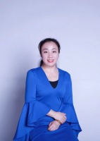 胡广莹 照片