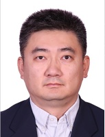 马明 照片