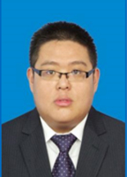 温龙泽 照片