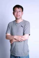 王向宇 照片